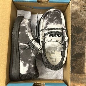 Hey Dude Wally Toddler Shoe size 5